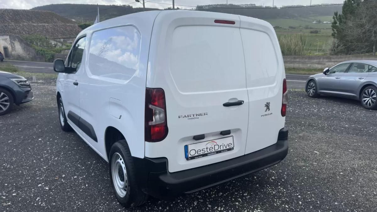 peugeot-partner-2022-diesel-1500cc