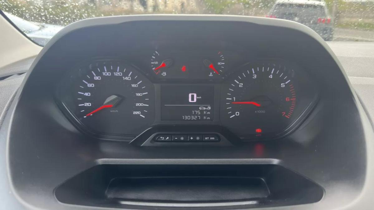 peugeot-partner-2022-diesel-1500cc
