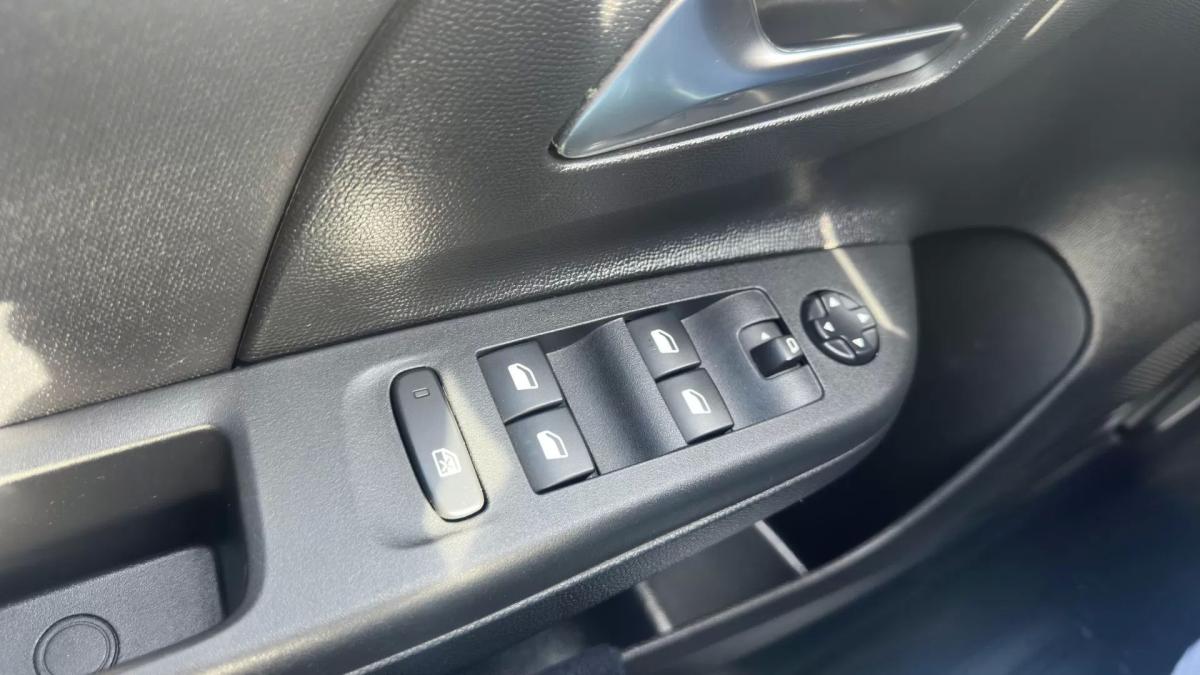 opel-corsa-2023-gasolina-1199cc