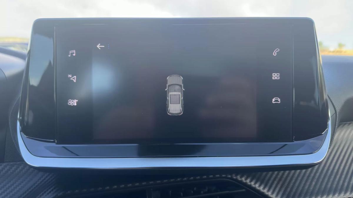 peugeot-2008-2023-gasolina-1199cc
