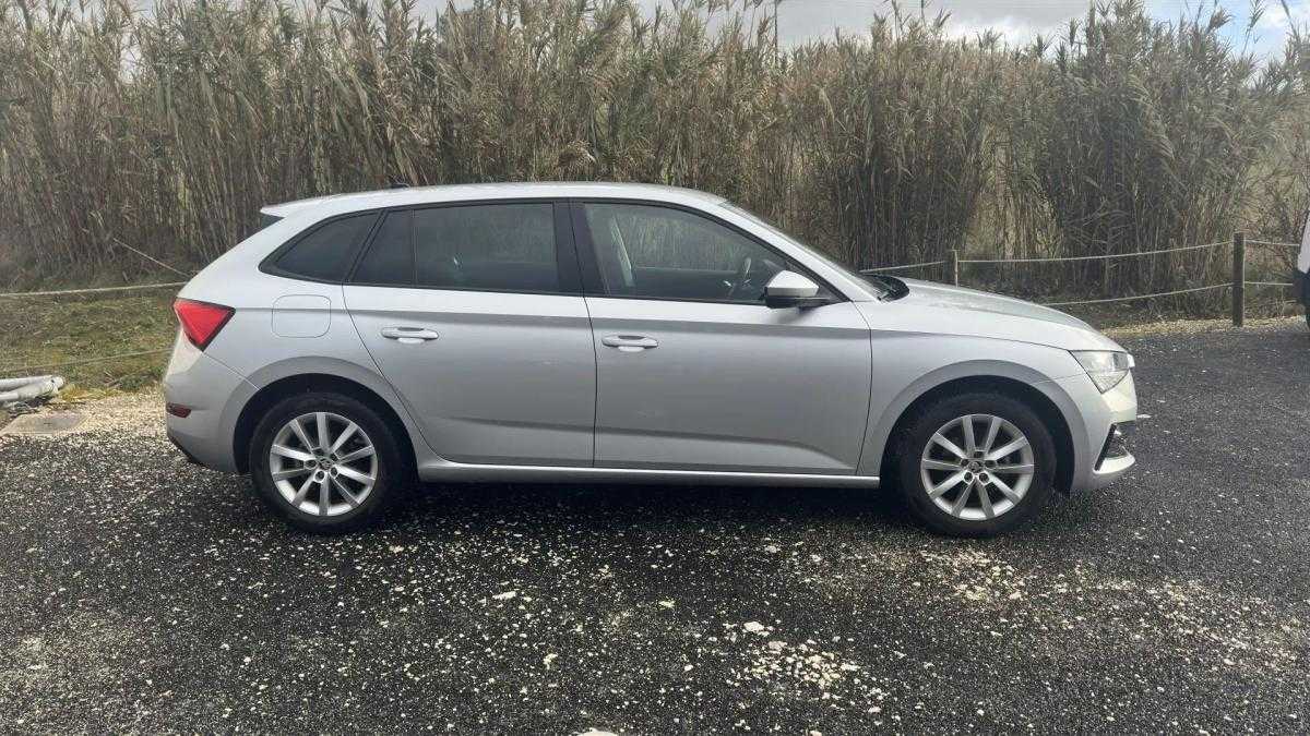 skoda-scala-2022-gasolina-999cc