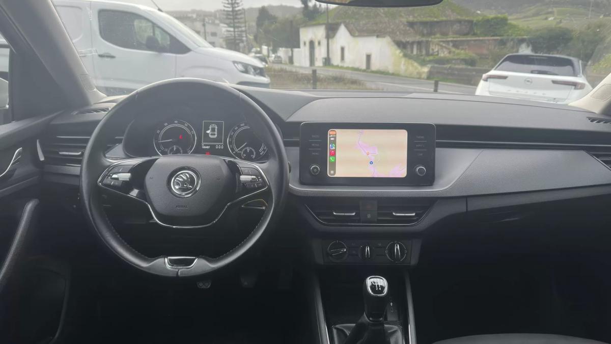 skoda-scala-2022-gasolina-999cc