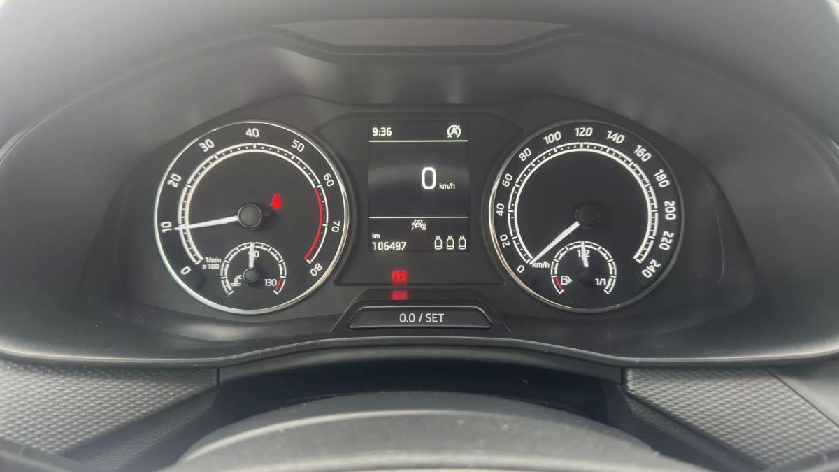 skoda-scala-2022-gasolina-999cc