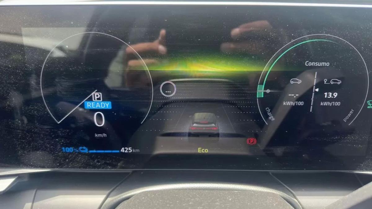 renault-megane-e-tech-2024-eletrico-0cc