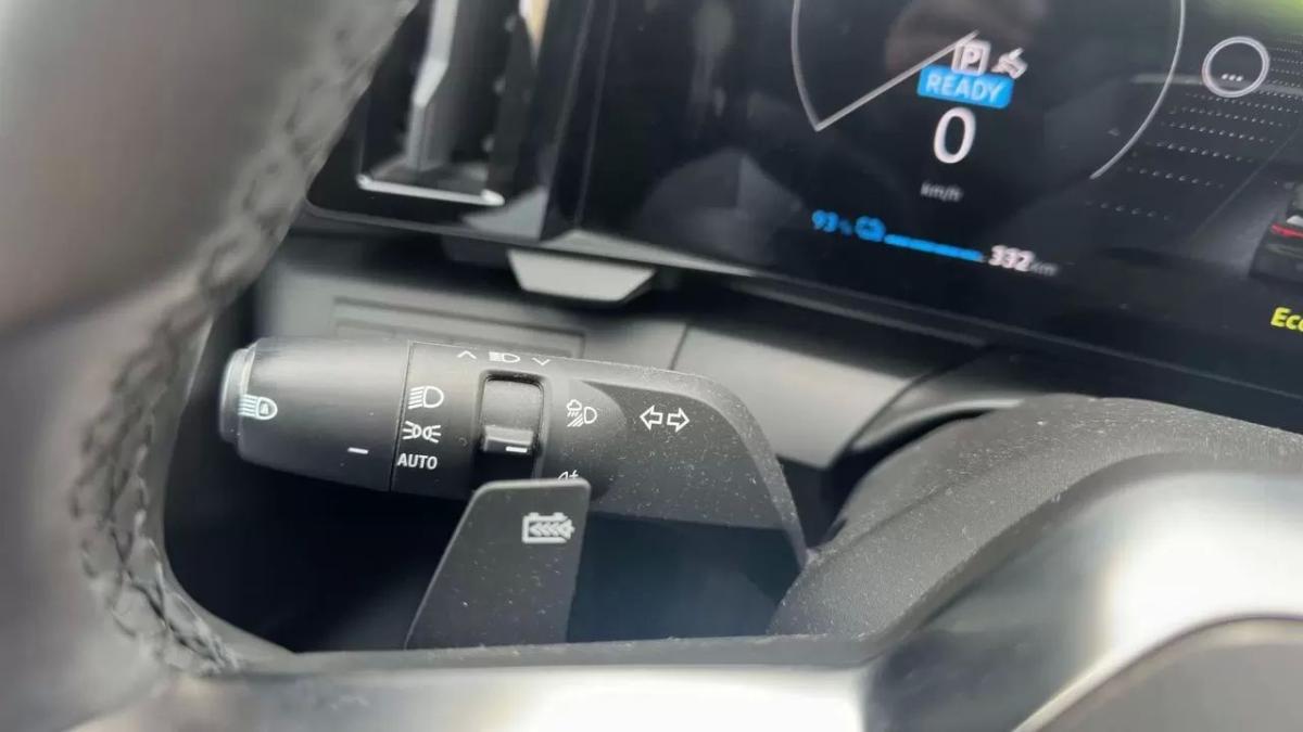 renault-megane-e-tech-2024-eletrico-0cc