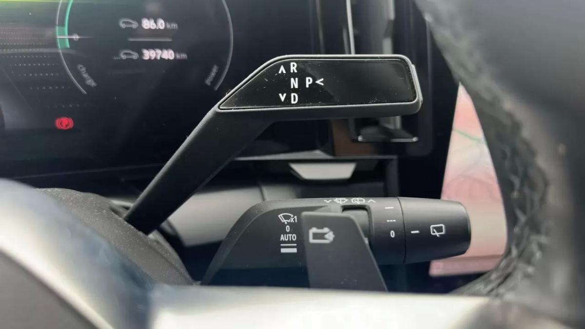 renault-megane-e-tech-2024-eletrico-0cc