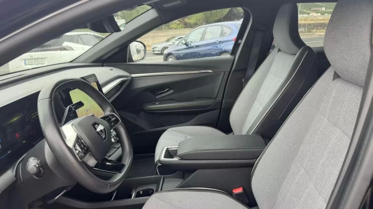 renault-megane-e-tech-2024-eletrico-0cc