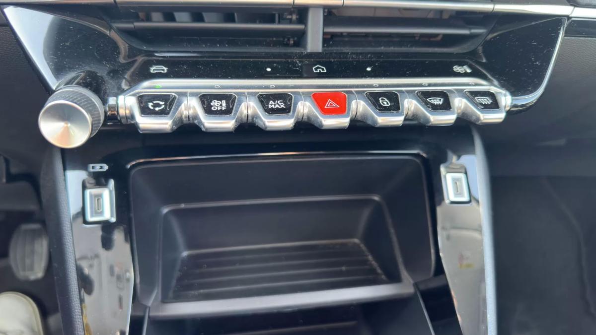 peugeot-208-2024-gasolina-1199cc