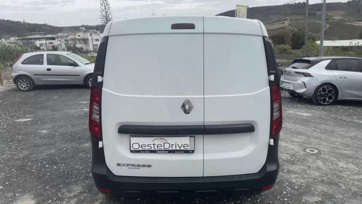 renault-kangoo-2023-diesel-1461cc