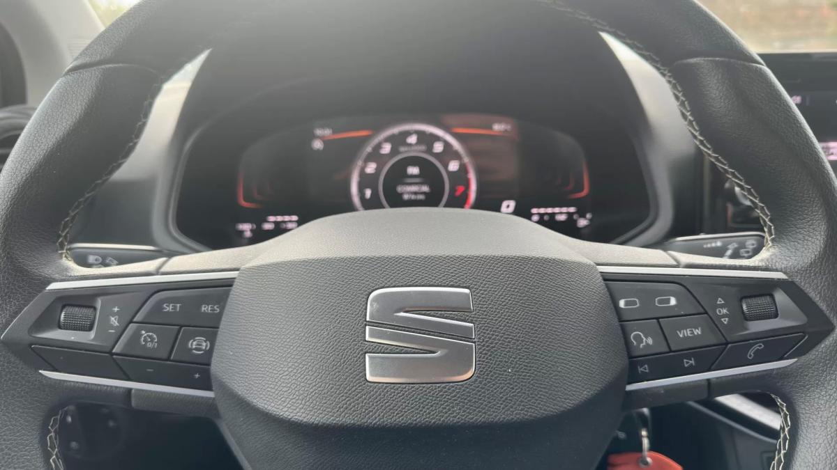 seat-ibiza-2023-gasolina-999cc