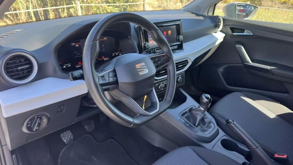 seat-ibiza-2023-gasolina-999cc