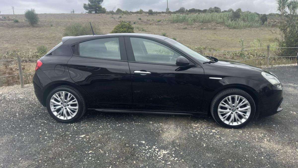 alfa-romeo-giulietta-2016-diesel-1598cc
