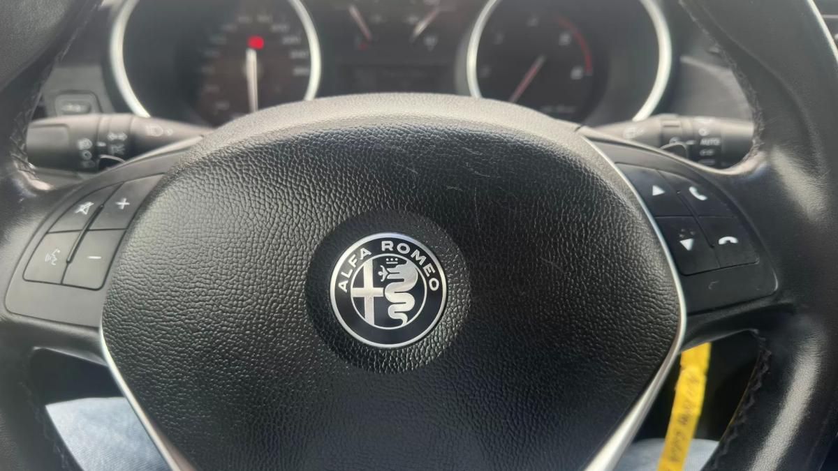 alfa-romeo-giulietta-2016-diesel-1598cc