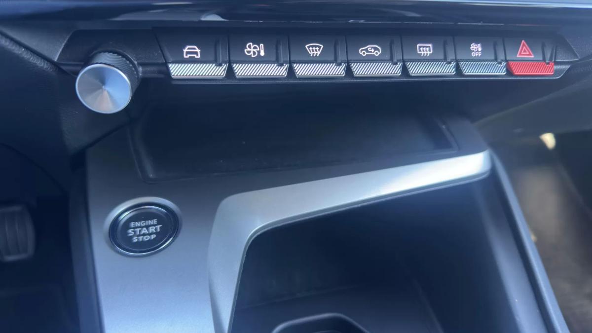 peugeot-308-2024-gasolina-1199cc