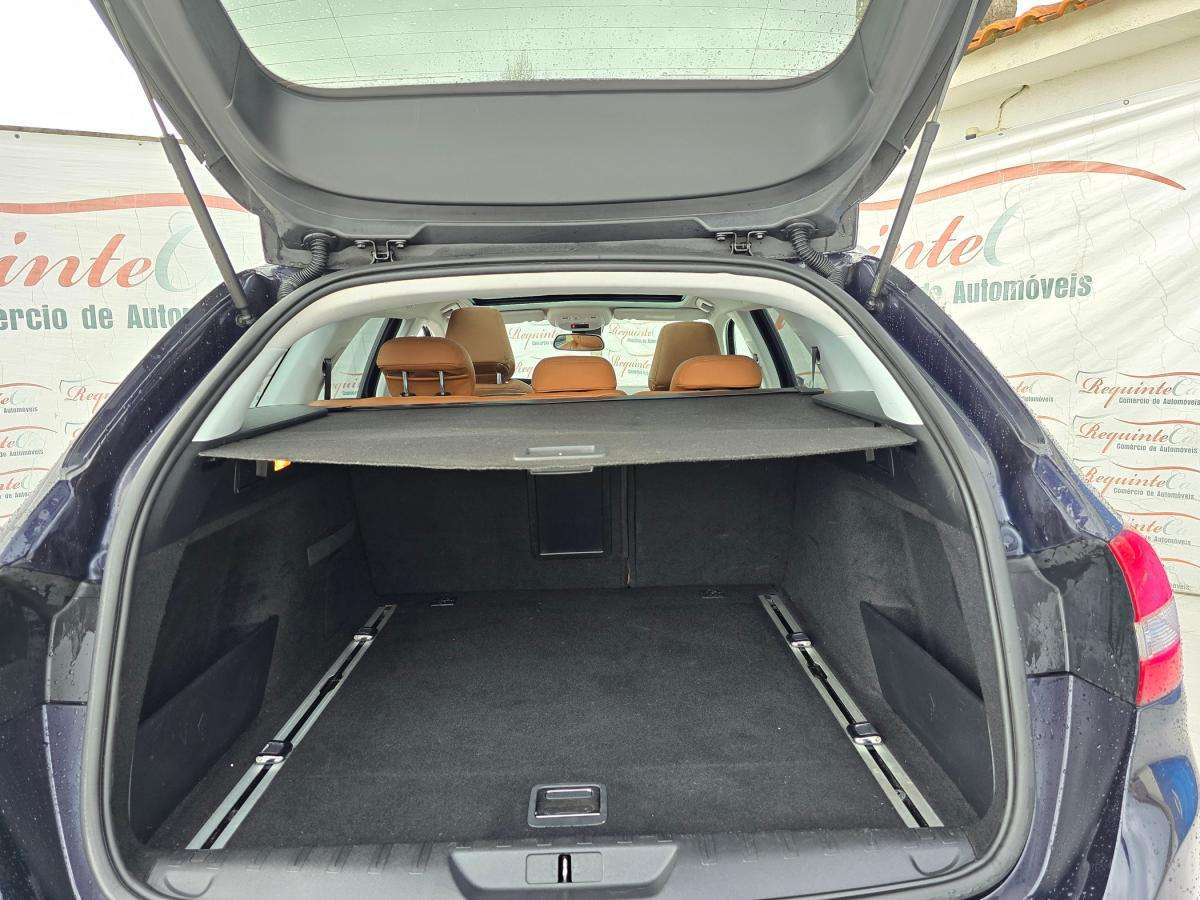 peugeot-308-sw-2015-diesel-1560cc