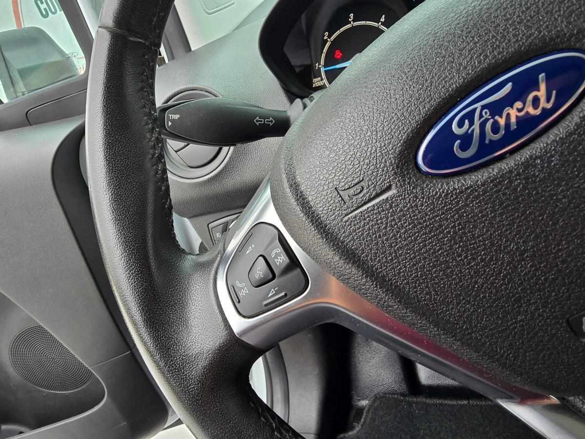 ford-transit-courier-2020-diesel-1499cc