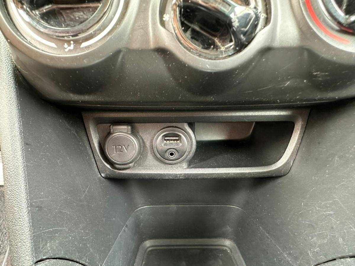 peugeot-2008-2014-gasolina-1199cc