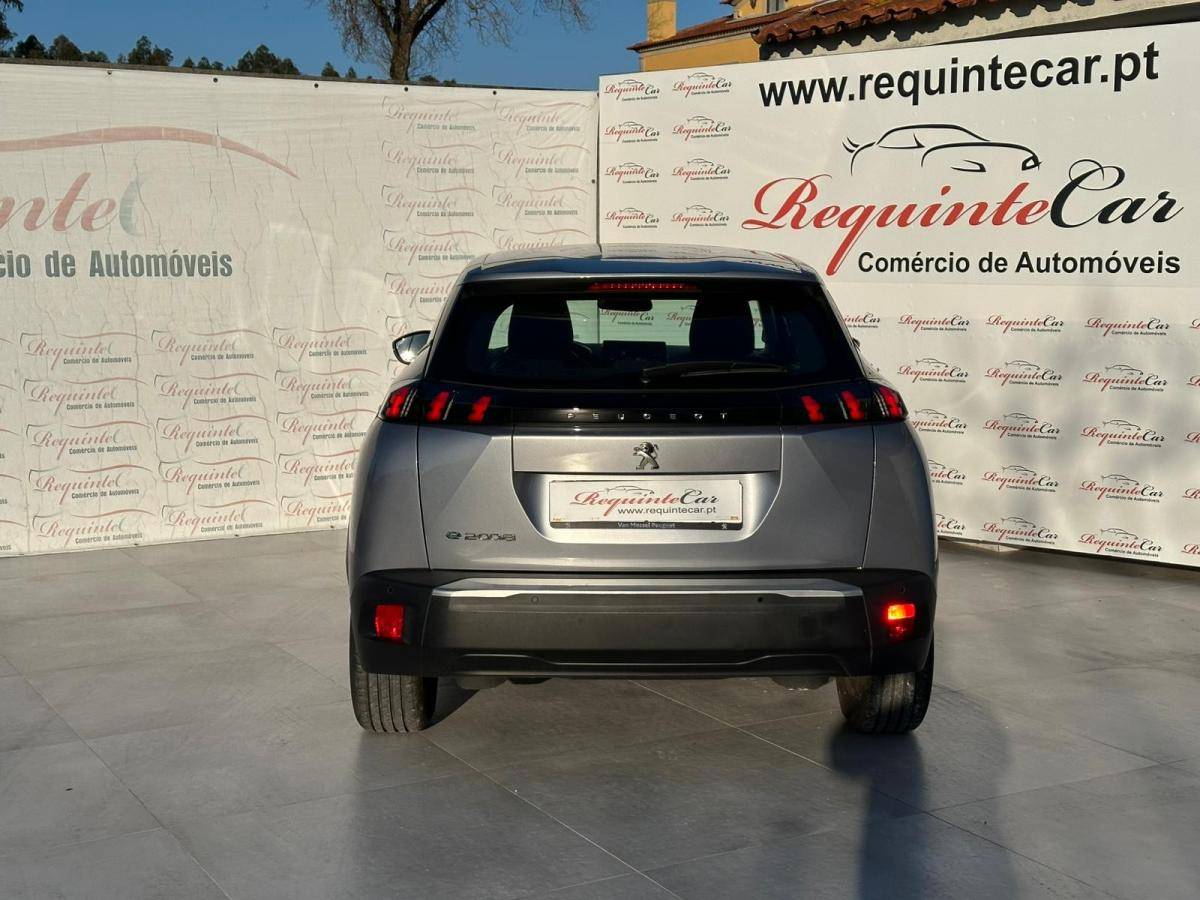 peugeot-2008-2020-eletrico-500cc