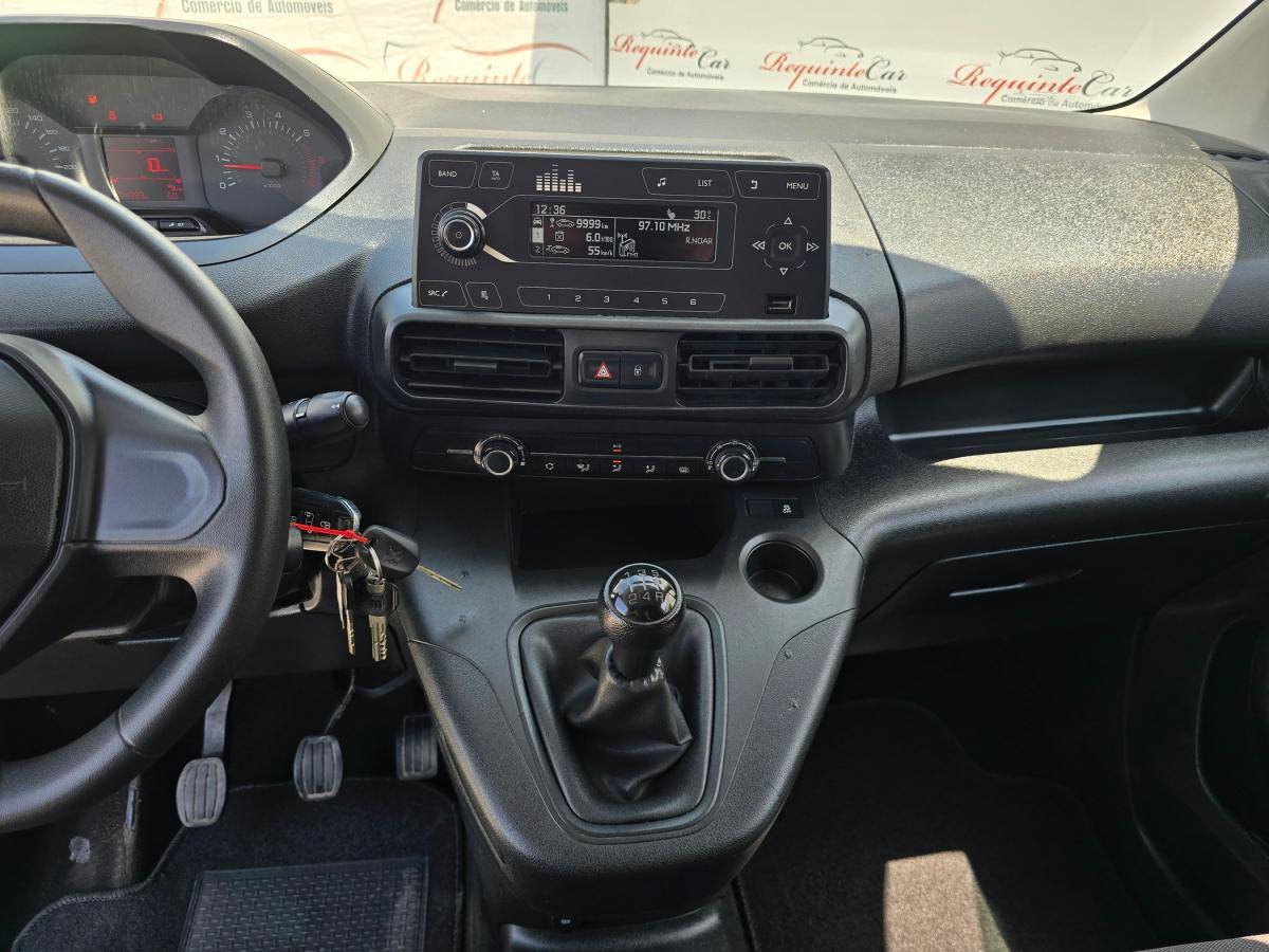 peugeot-partner-2019-diesel-1560cc