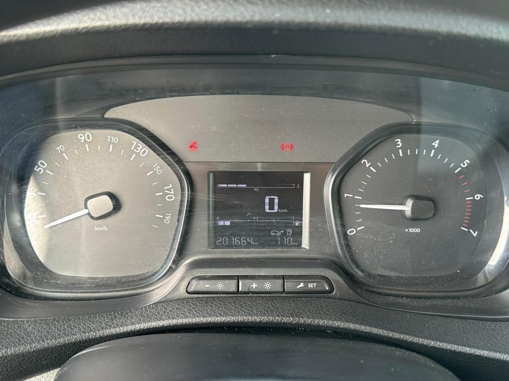 peugeot-expert-2019-diesel-1997cc