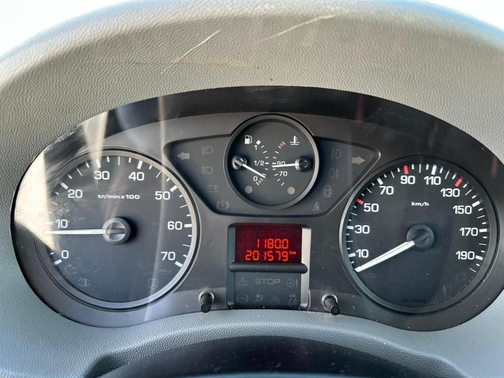 peugeot-expert-2012-diesel-1997cc
