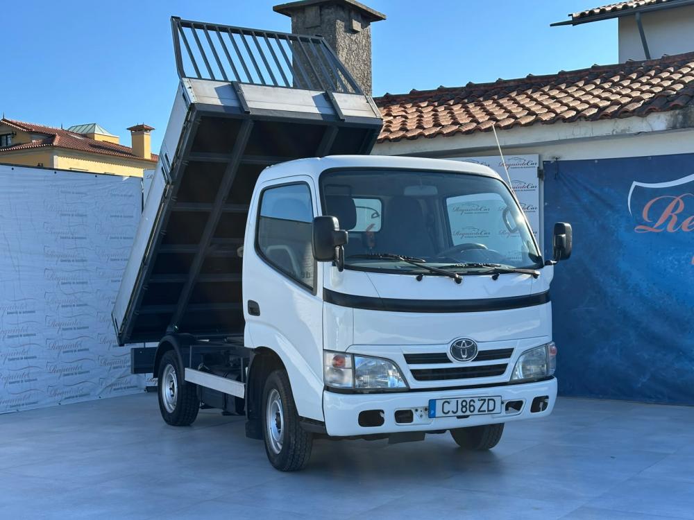 toyota-dyna-2009-diesel-3000cc