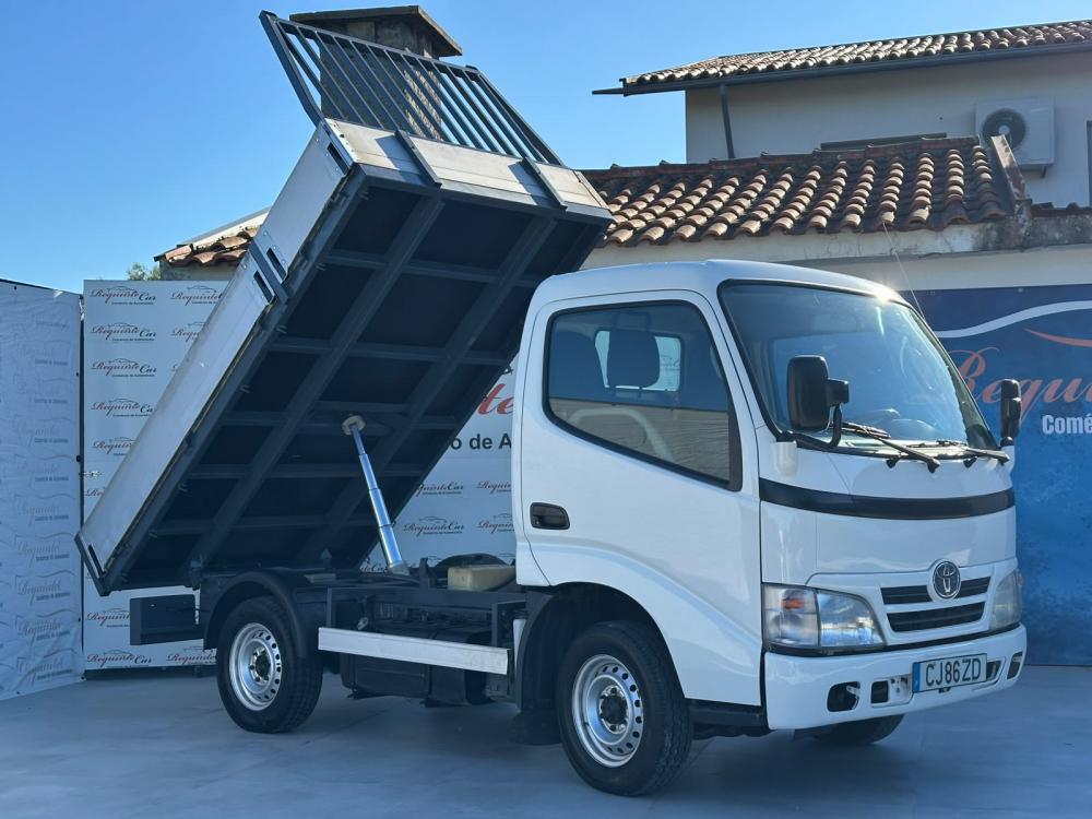 toyota-dyna-2009-diesel-3000cc