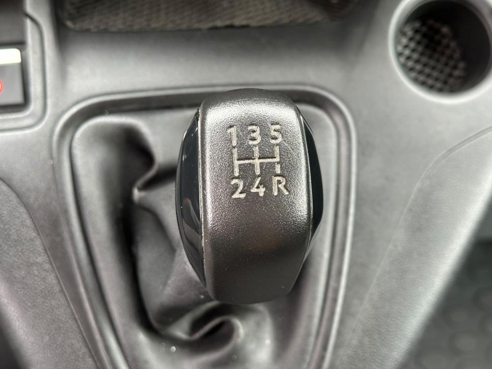 peugeot-partner-2019-diesel-1560cc