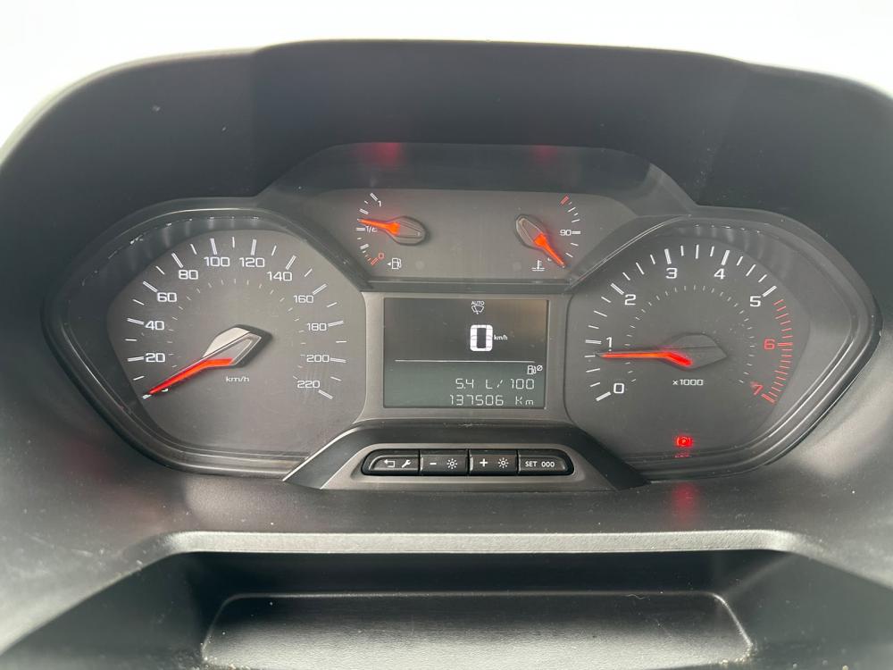 peugeot-partner-2019-diesel-1560cc