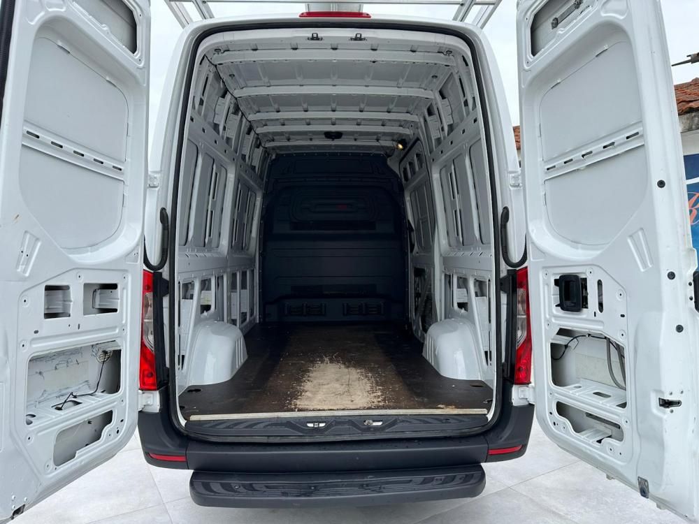 mercedes-benz-sprinter-2019-diesel-2143cc