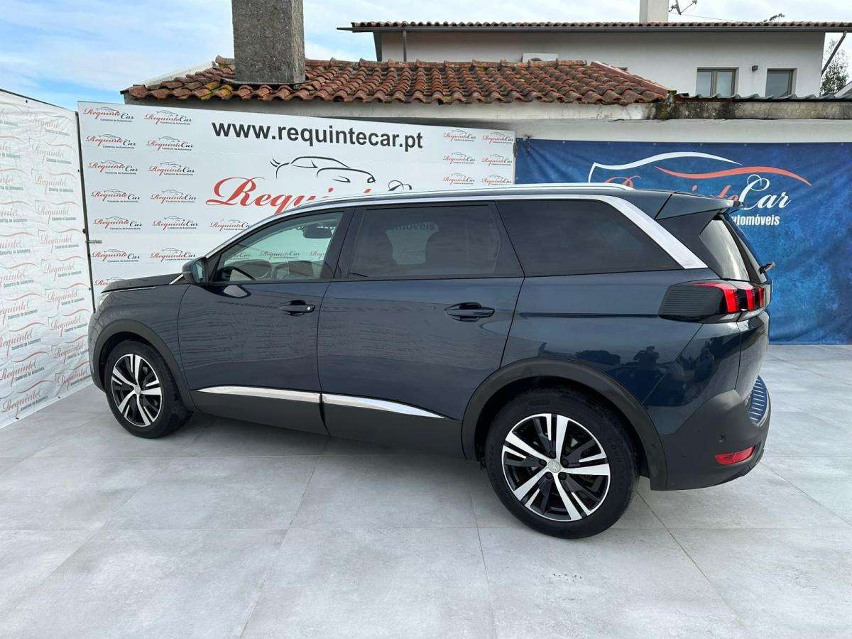peugeot-5008-2017-diesel-1560cc