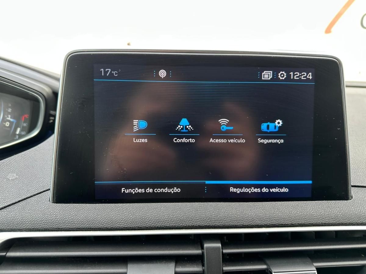 peugeot-5008-2017-diesel-1560cc