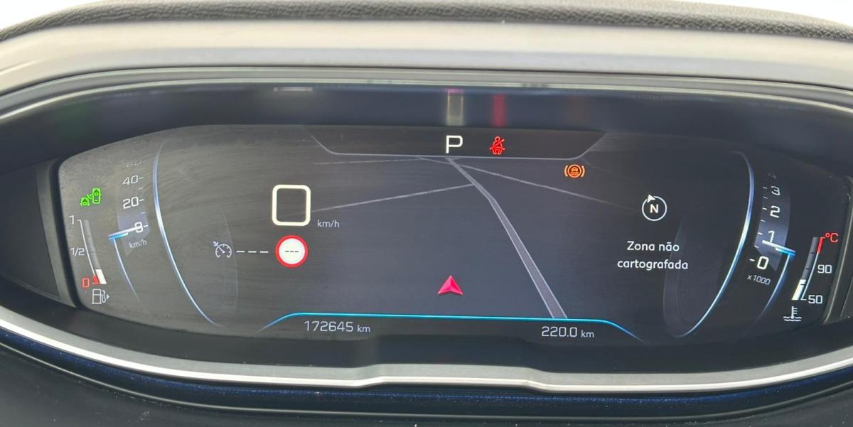 peugeot-5008-2017-diesel-1560cc