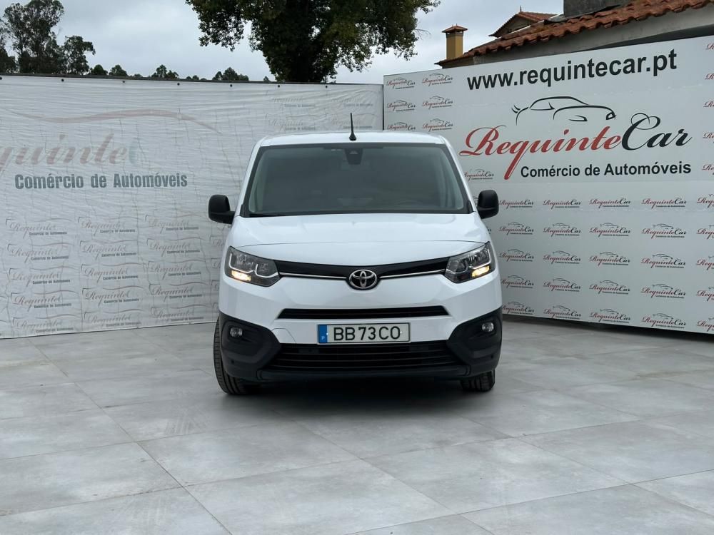 toyota-proace-city-2023-diesel-1500cc
