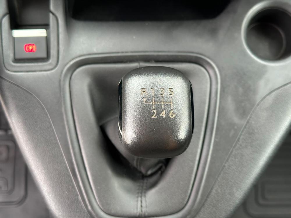toyota-proace-city-2023-diesel-1500cc
