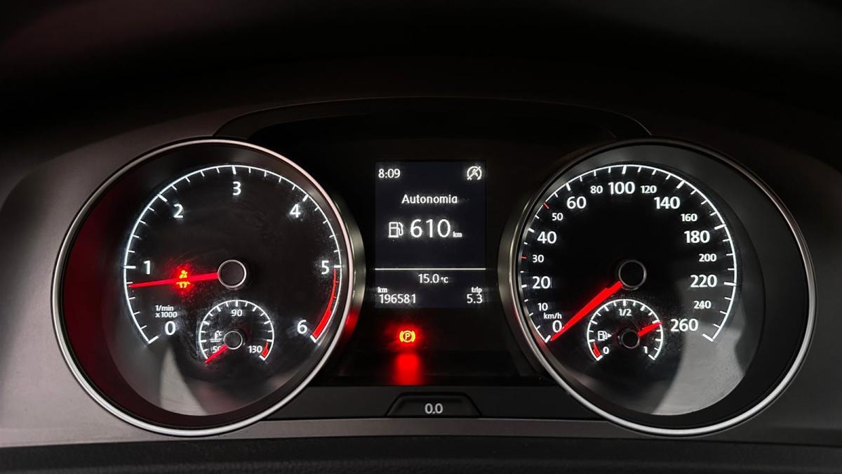 volkswagen-golf-2016-diesel-1598cc