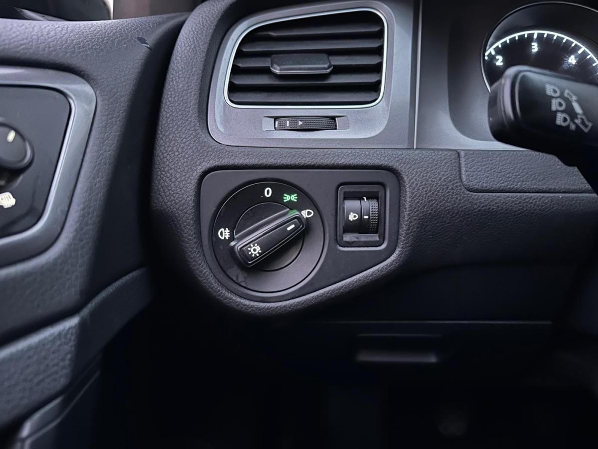 volkswagen-golf-2016-diesel-1598cc
