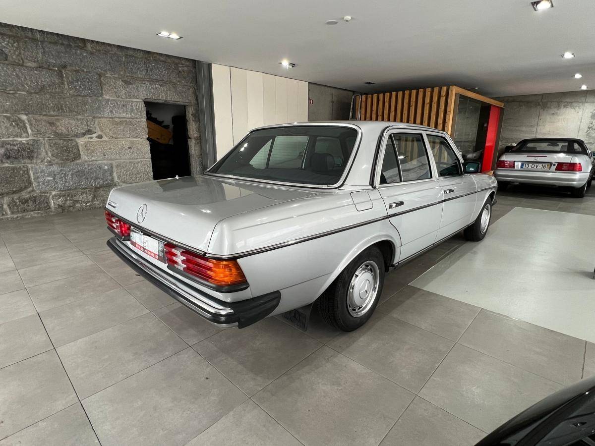 mercedes-benz-230-1985-gasolina-2298cc