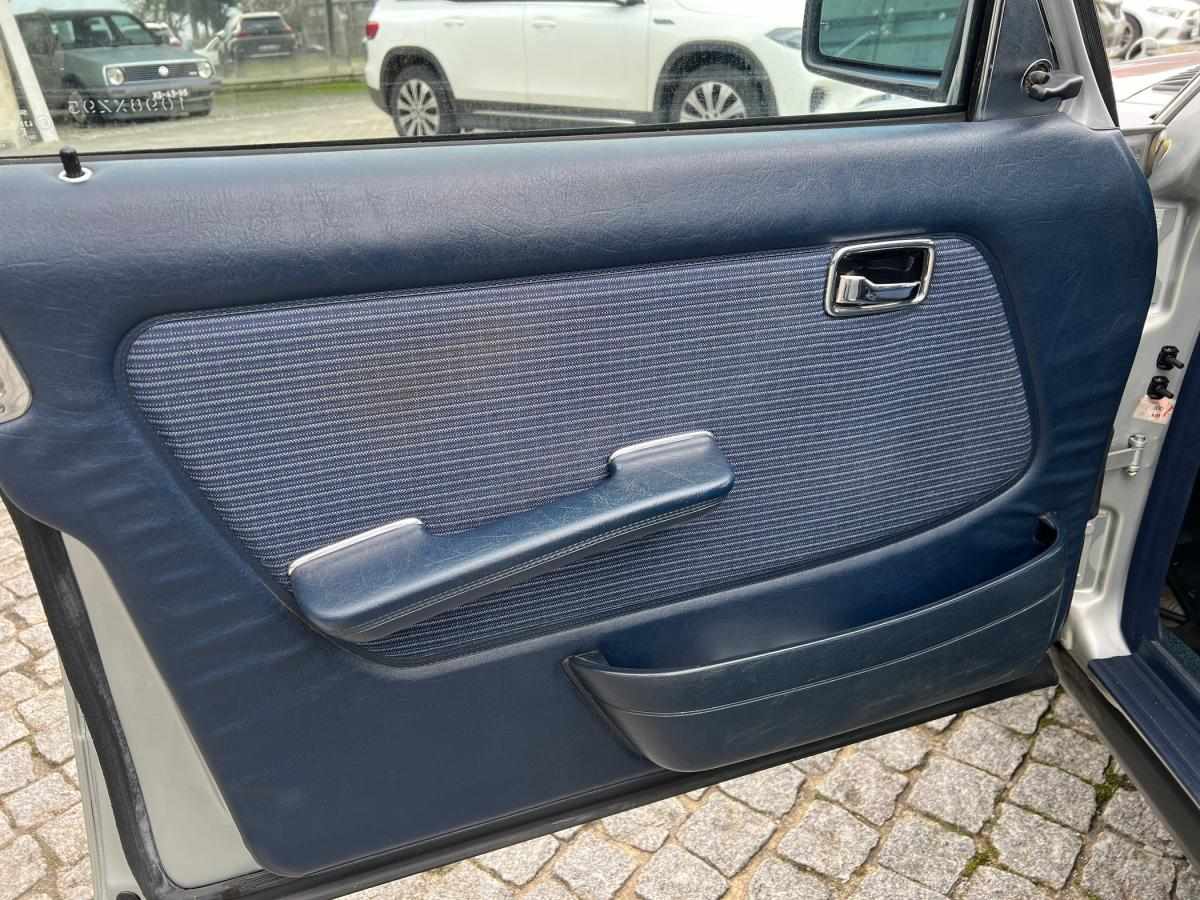 mercedes-benz-230-1985-gasolina-2298cc