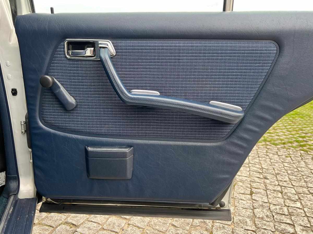 mercedes-benz-230-1985-gasolina-2298cc