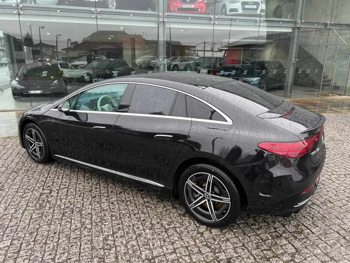 mercedes-benz-eqe-2025-eletrico-500cc