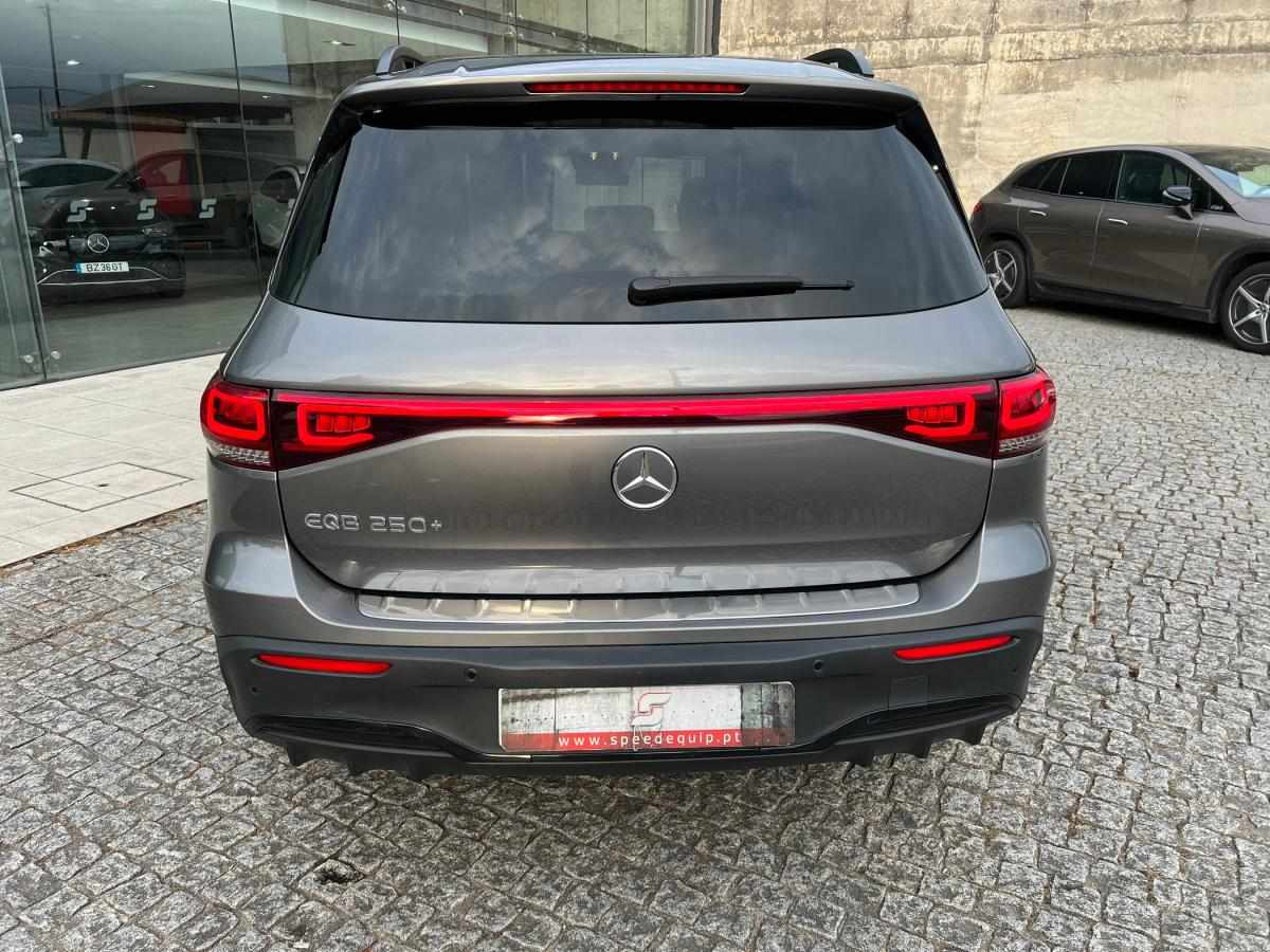 mercedes-benz-eqb-2024-eletrico-0cc