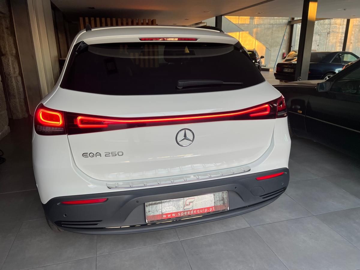 mercedes-benz-eqa-2022-eletrico-0cc