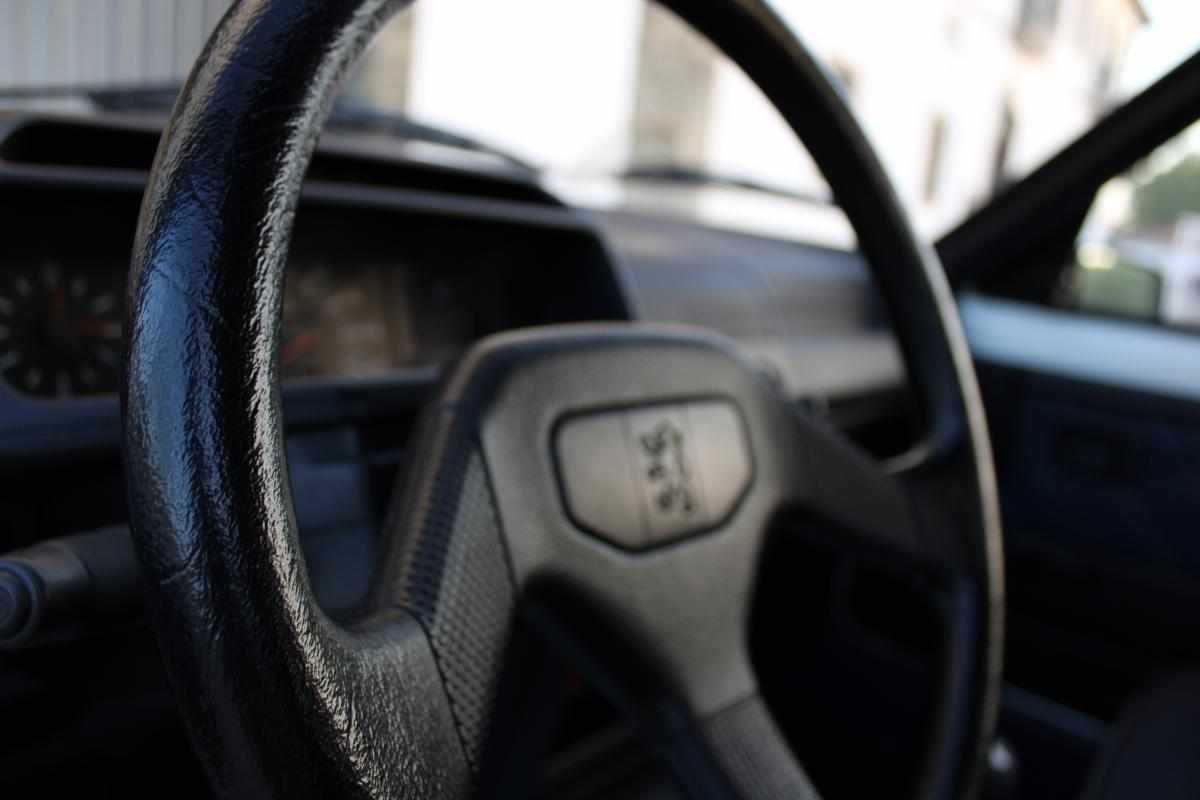 peugeot-205-1-4-1992-gasolina-1360cc