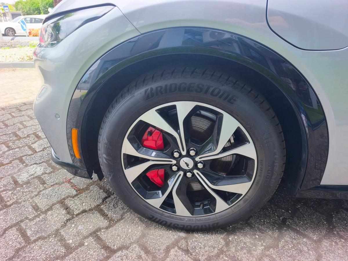 ford-mustang-mach-e-long-range-awd-2021-eletrico