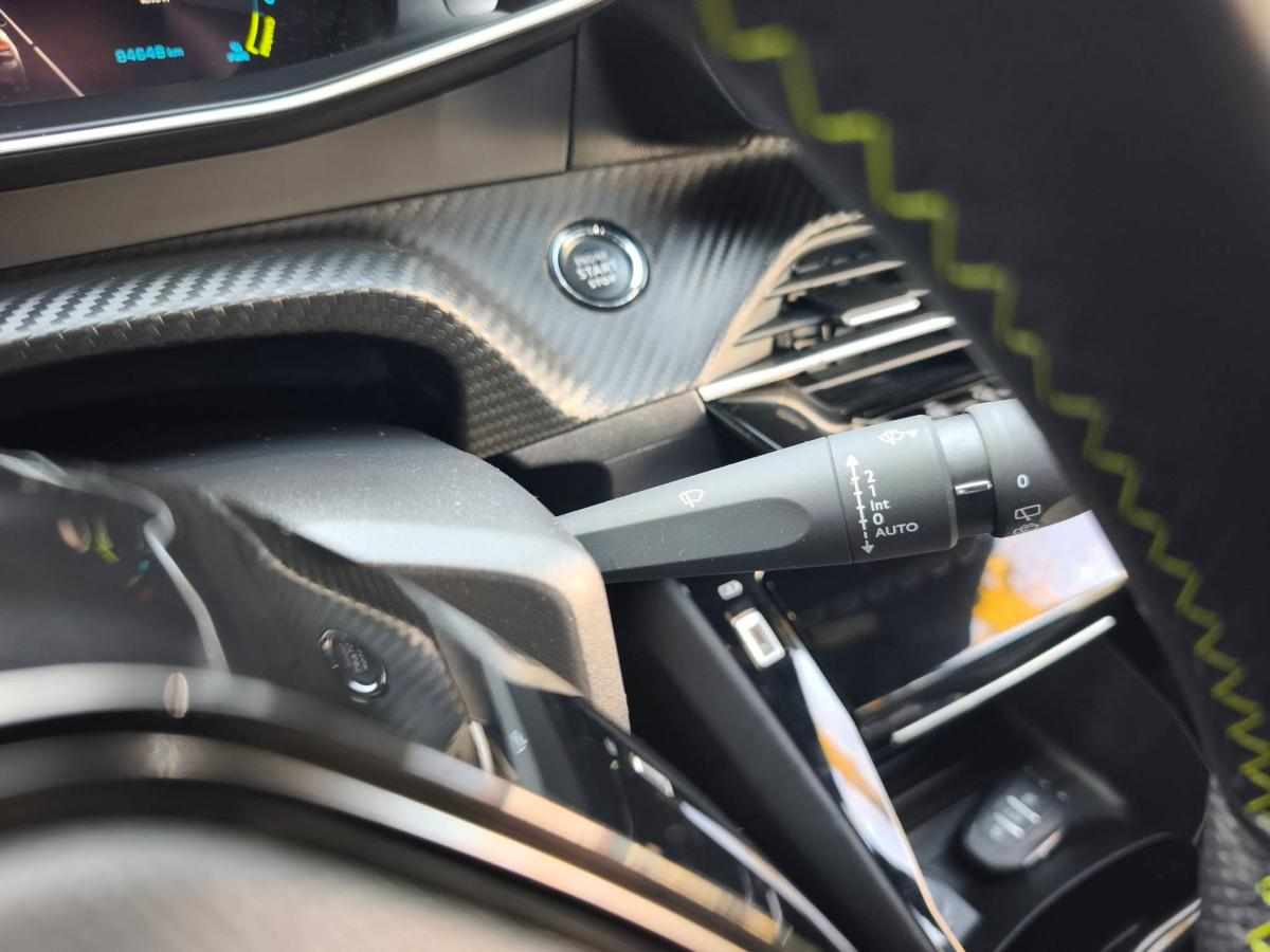 peugeot-e-208-ev-50-kwh-2022-eletrico