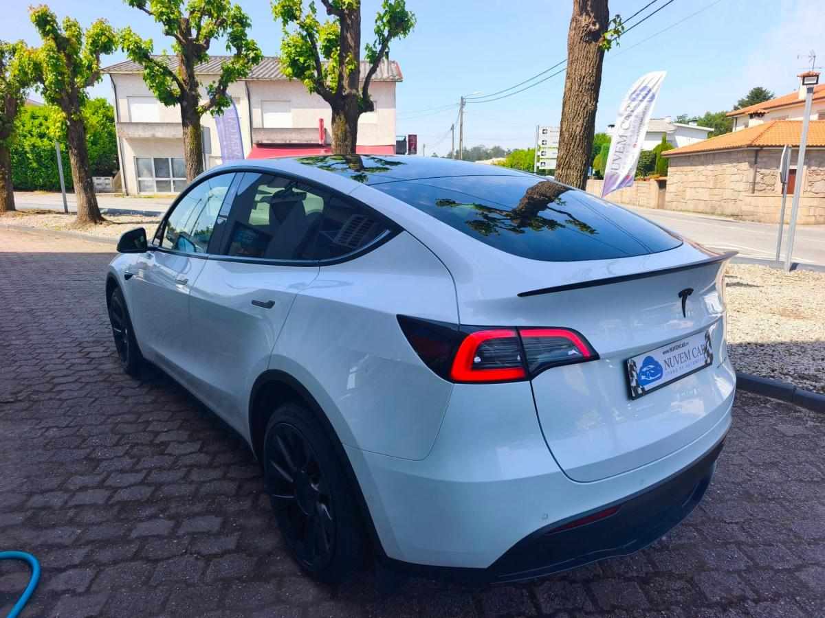tesla-model-y-long-range-awd-2022-eletrico