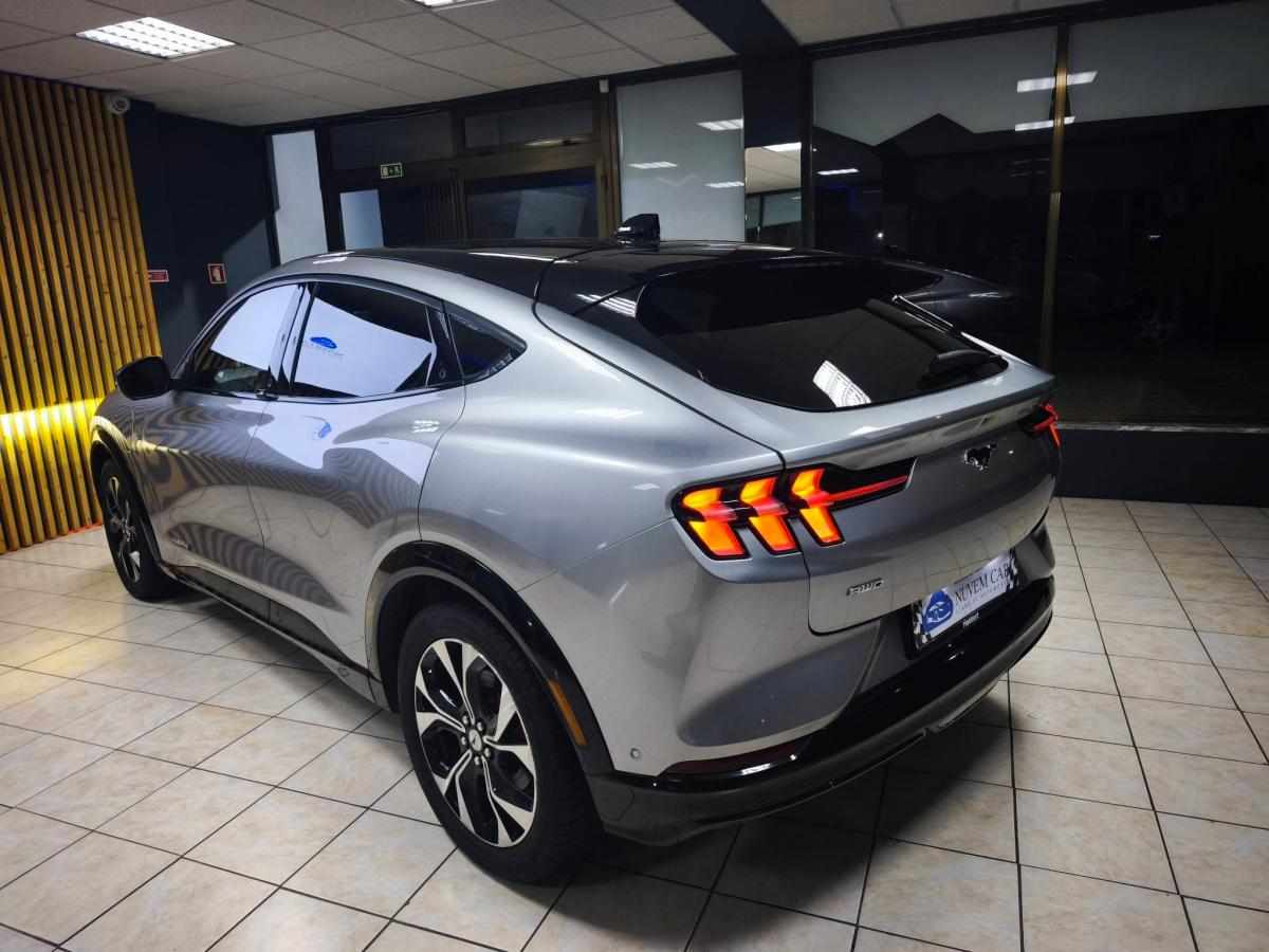 ford-mustang-mach-e-long-range-awd-2022-eletrico