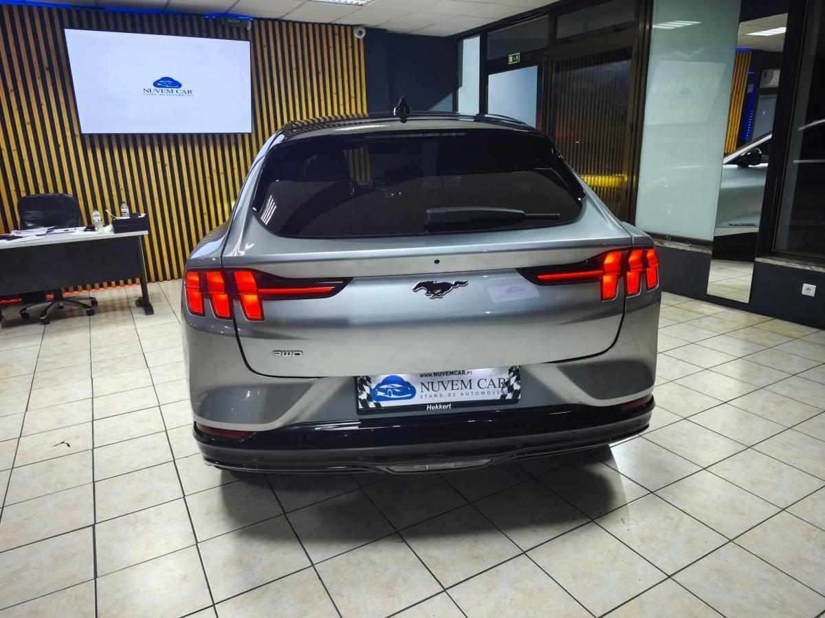 ford-mustang-mach-e-long-range-awd-2022-eletrico