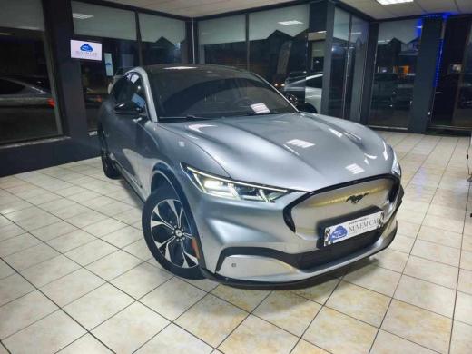 ford-mustang-mach-e-long-range-awd-2022-eletrico